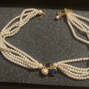Vintage trafari faux pearl necklace